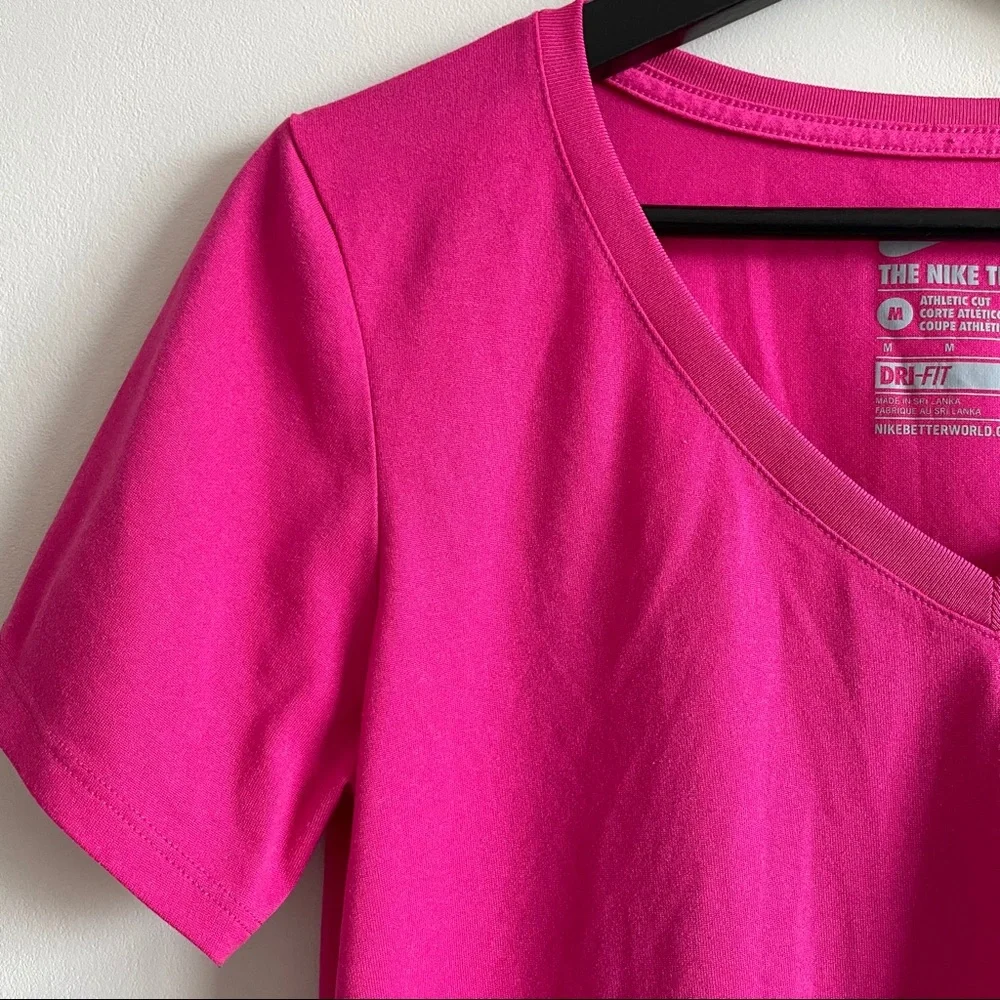 Nike Dri-Fit Swoosh Tee